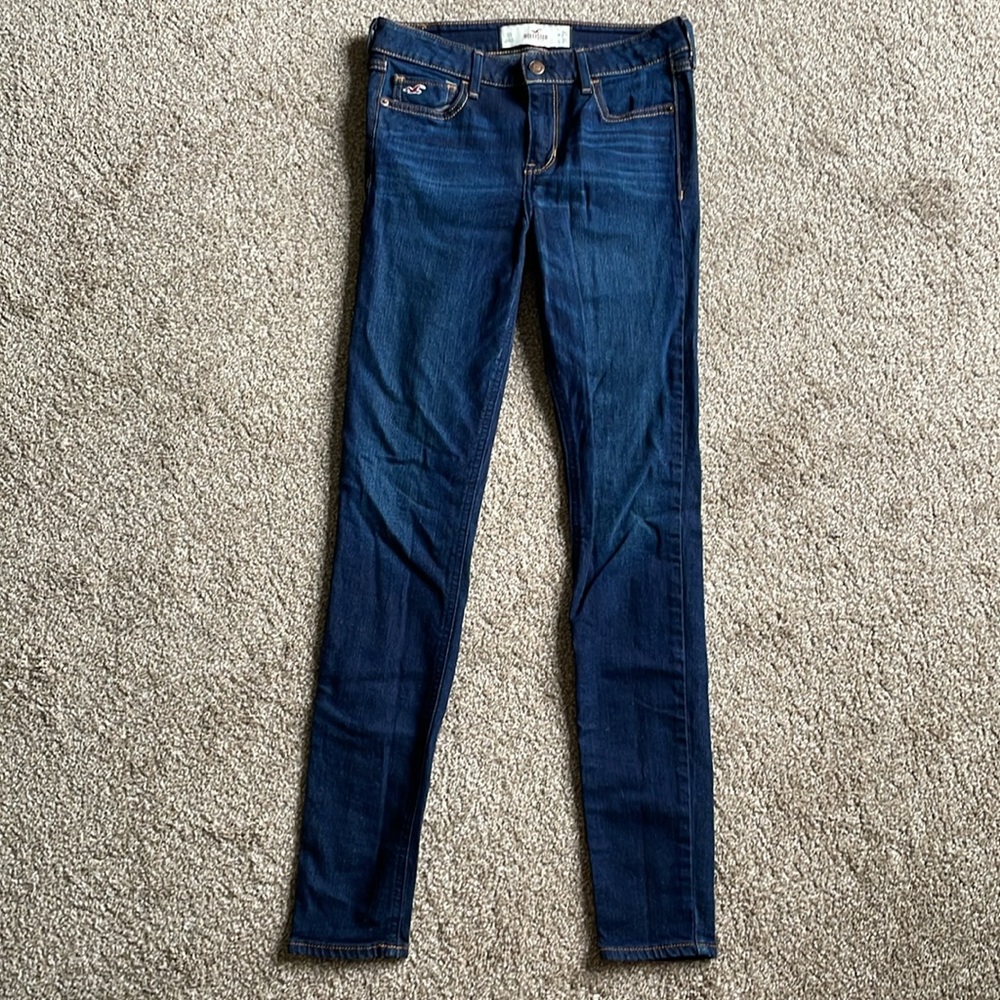 Hollister dark wash skinny jeans